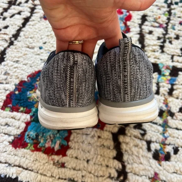 Apl techloom shoes womens size 10 - Picture 4 of 9